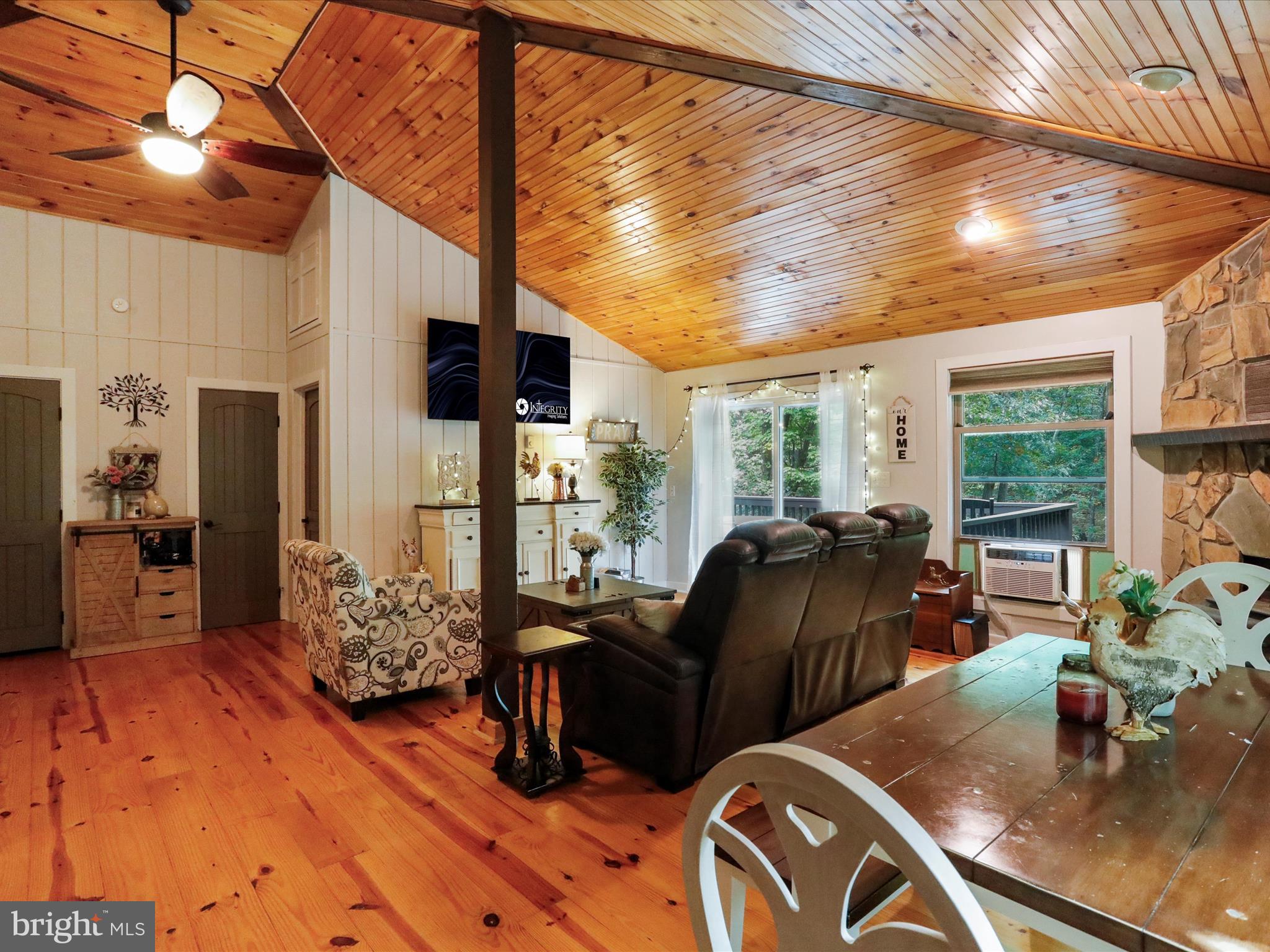 THE WOODS - Residential