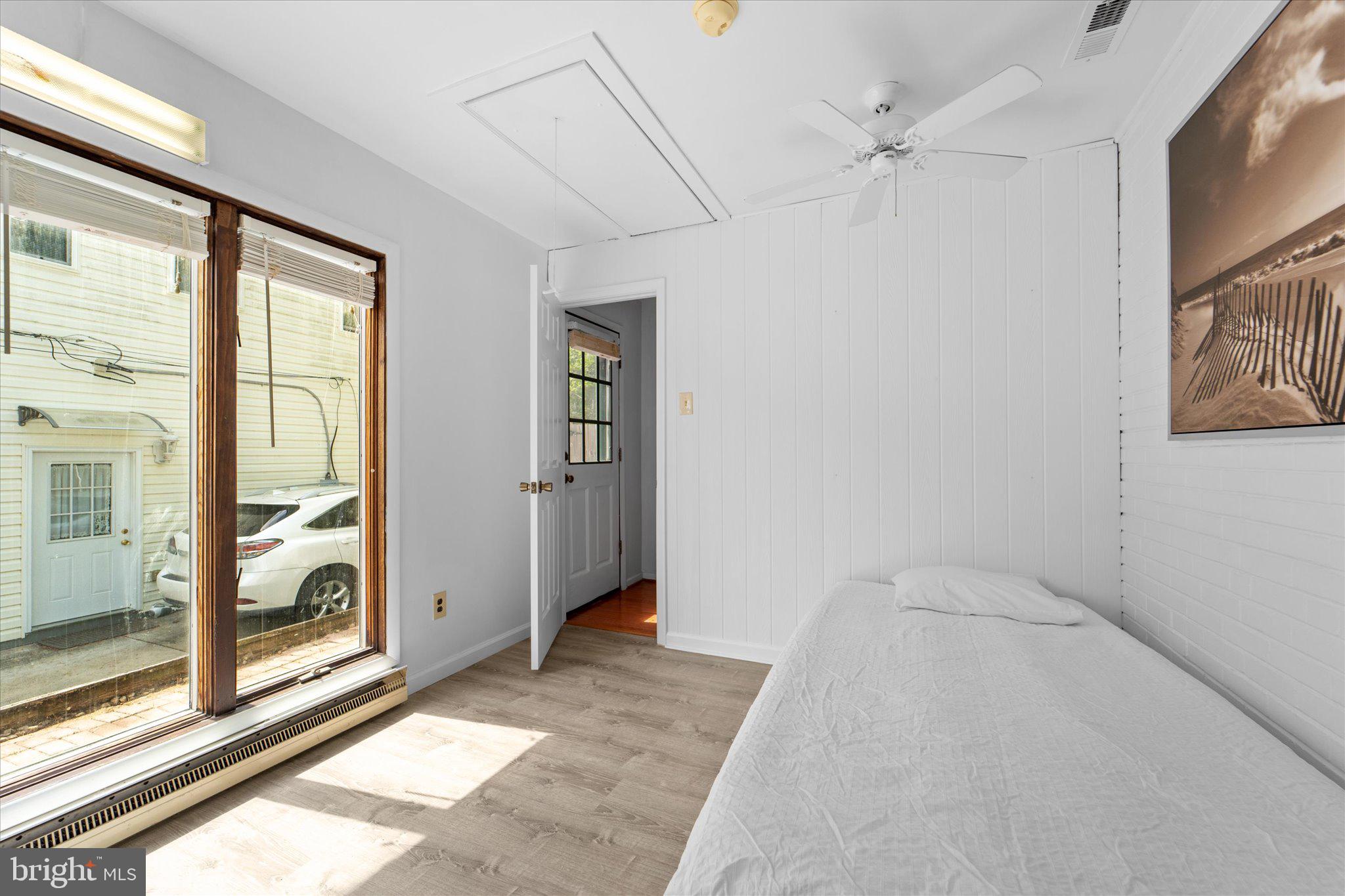 MONTICELLO FOREST - Residential Lease