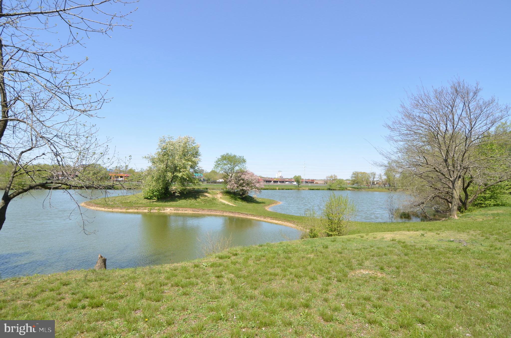 LAKE LOUISE - Residential Lease