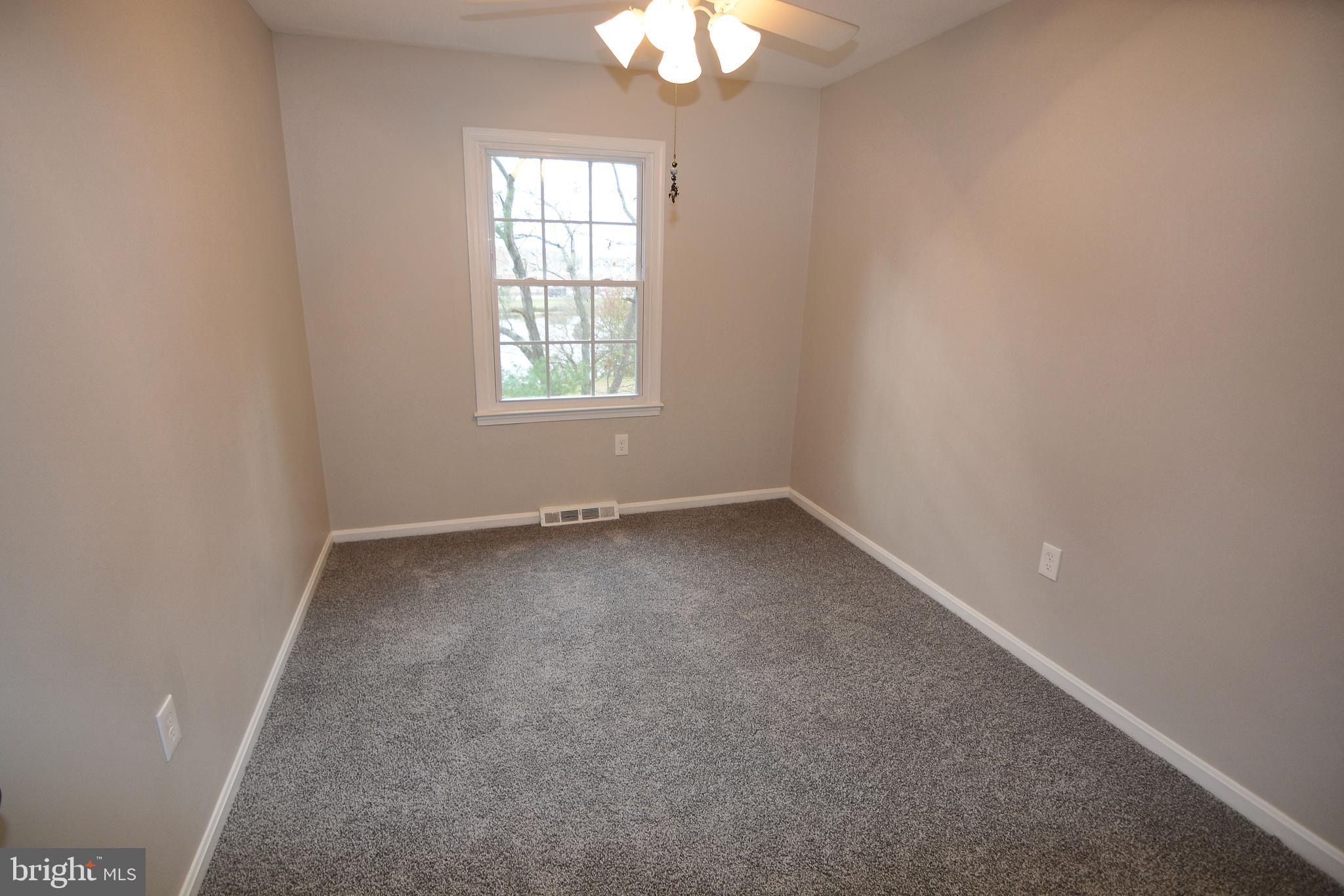 LAKE LOUISE - Residential Lease