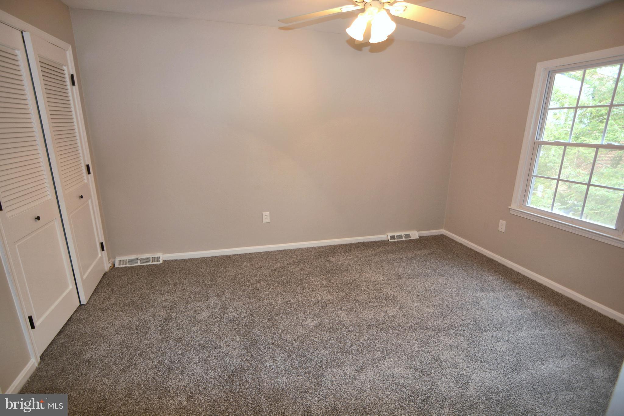 LAKE LOUISE - Residential Lease