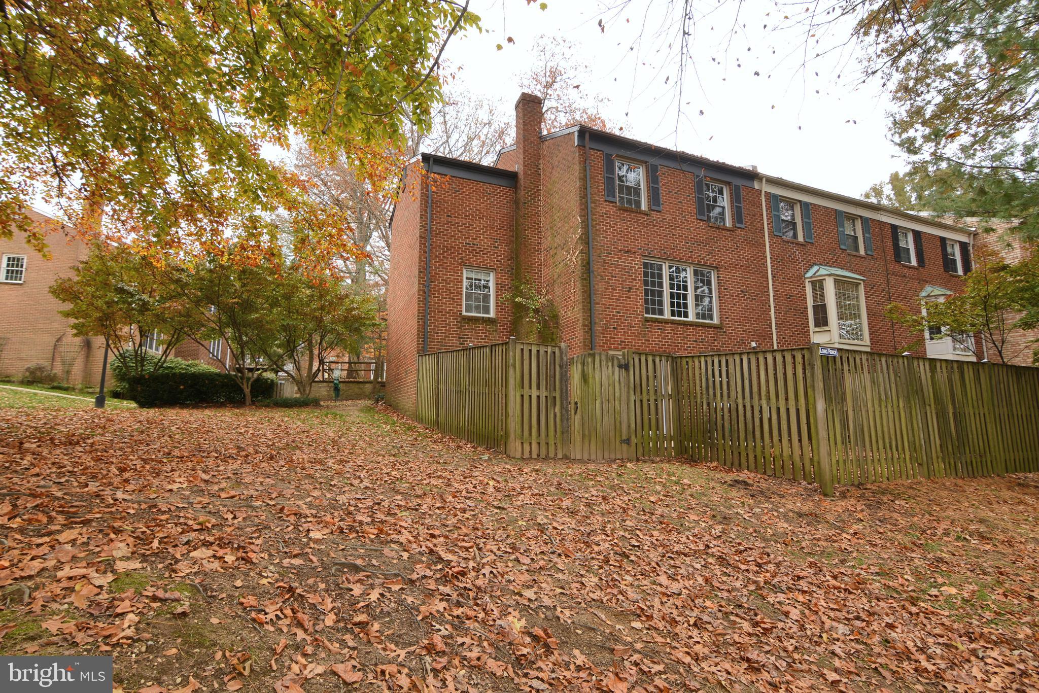 LAKE LOUISE - Residential Lease