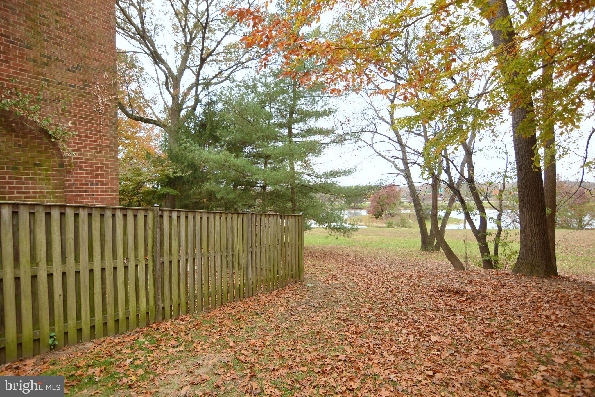 LAKE LOUISE - Residential Lease