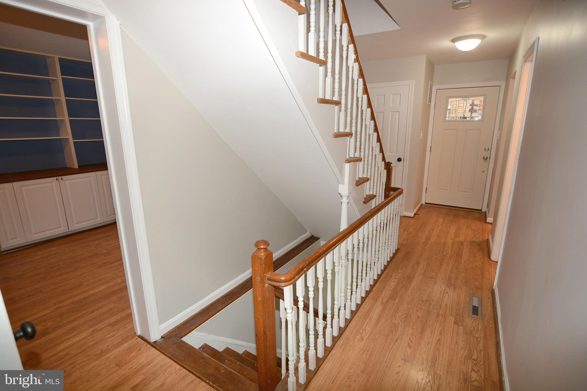 LAKE LOUISE - Residential Lease