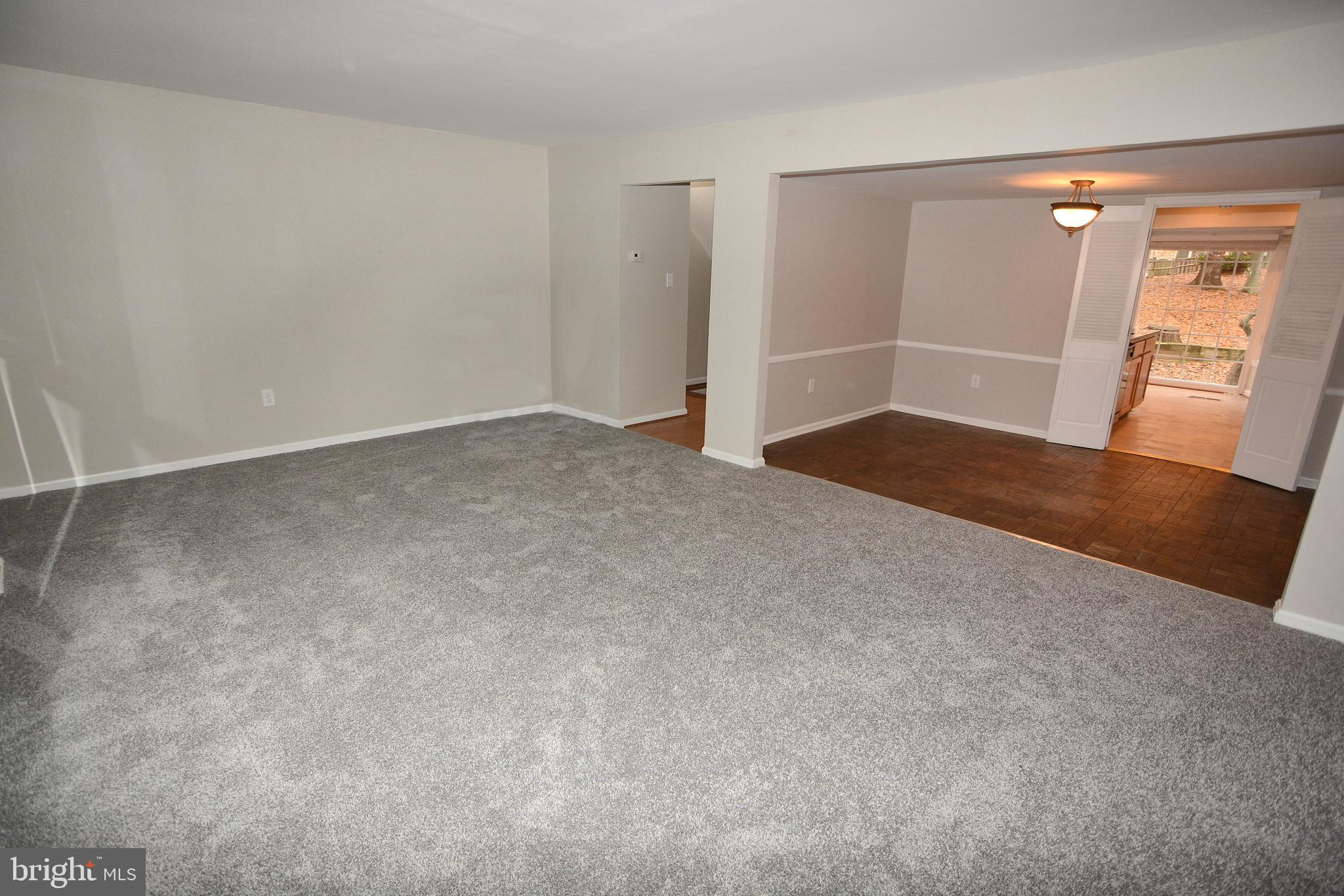 LAKE LOUISE - Residential Lease