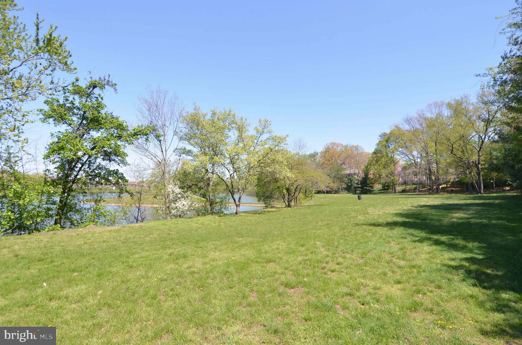 LAKE LOUISE - Residential Lease