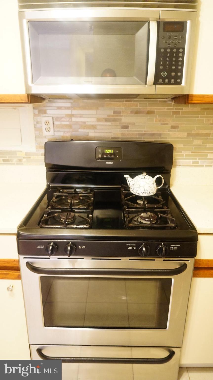 THE CARLTON - Residential Lease