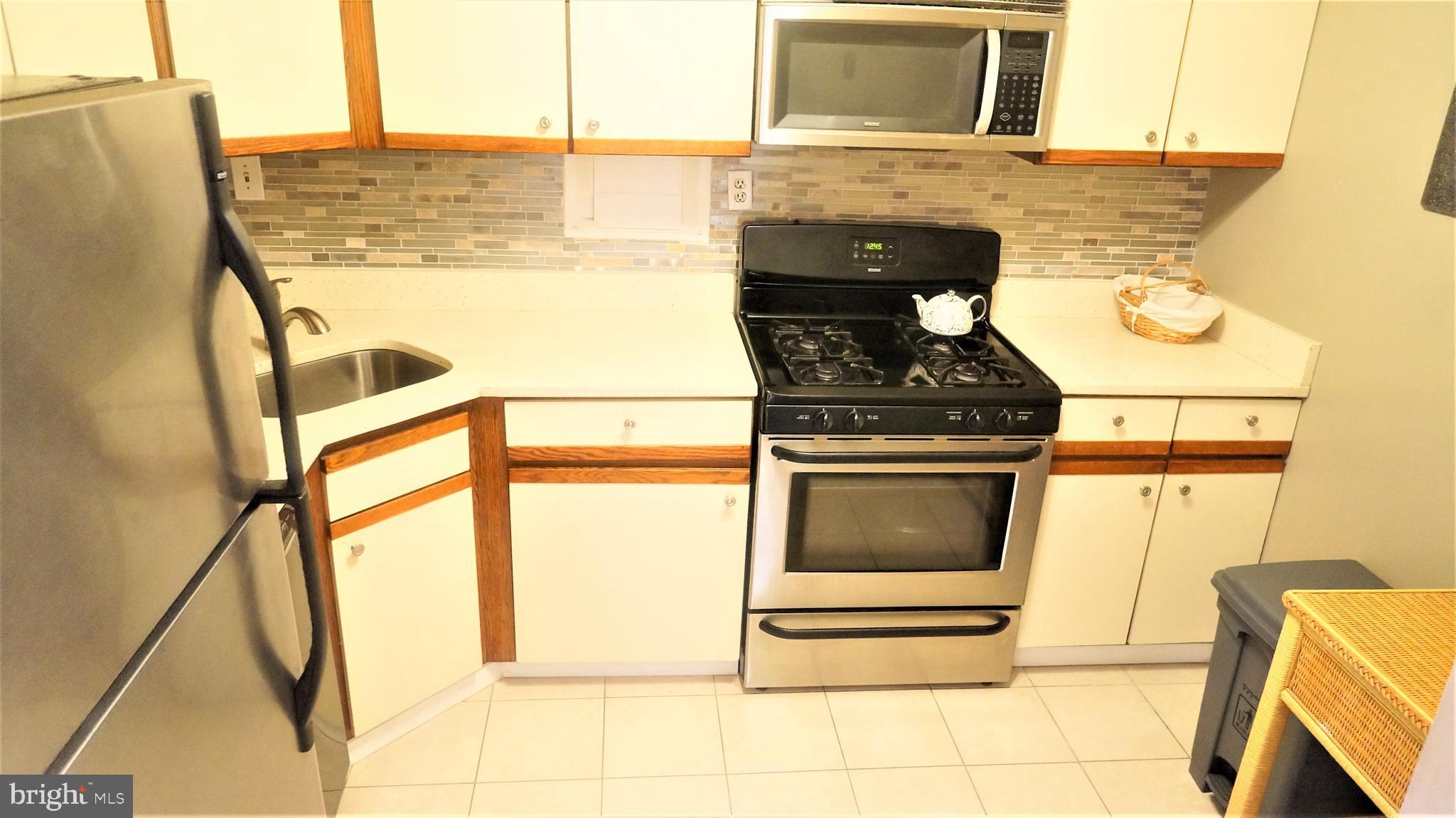 THE CARLTON - Residential Lease