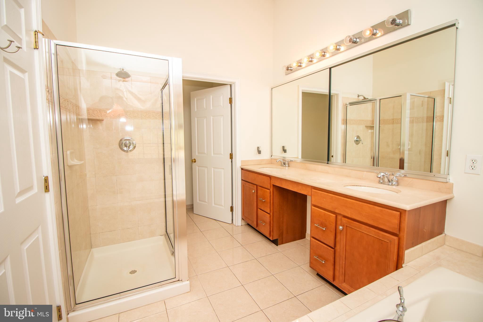 RIVERSIDE AT CHADDS - Residential