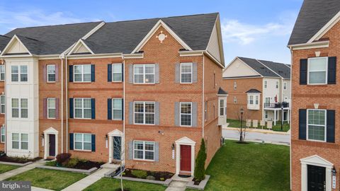 Townhouse For Sale - 8000 Blue Stream Drive<br/> Howard County, ELKRIDGE, MD 21075