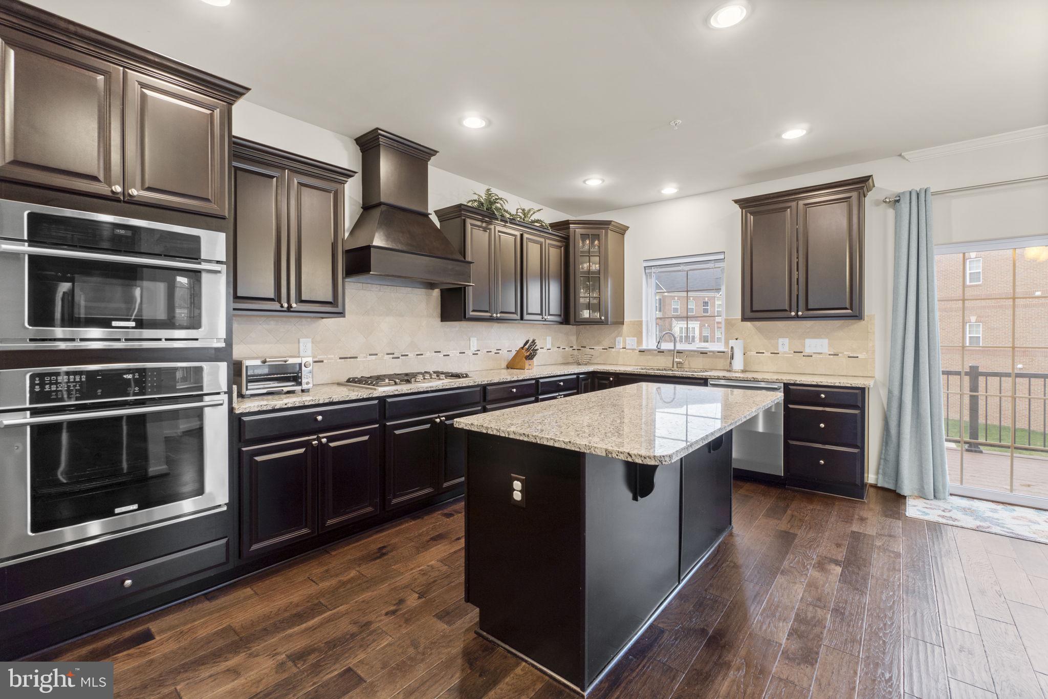 BLUE STREAM - Residential