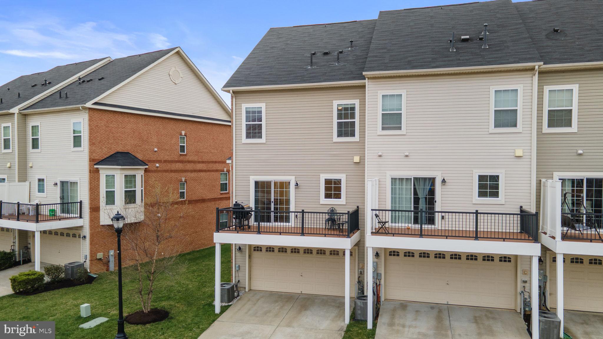 BLUE STREAM - Residential