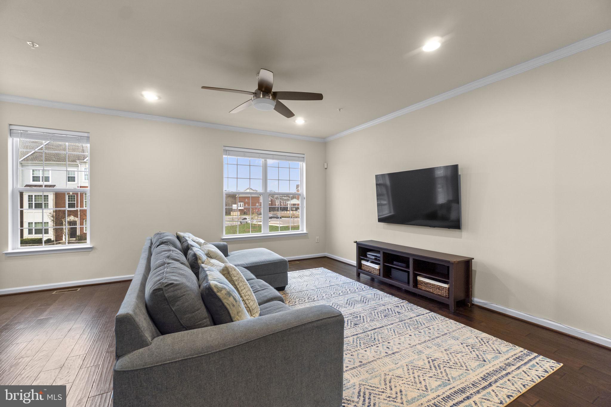 BLUE STREAM - Residential