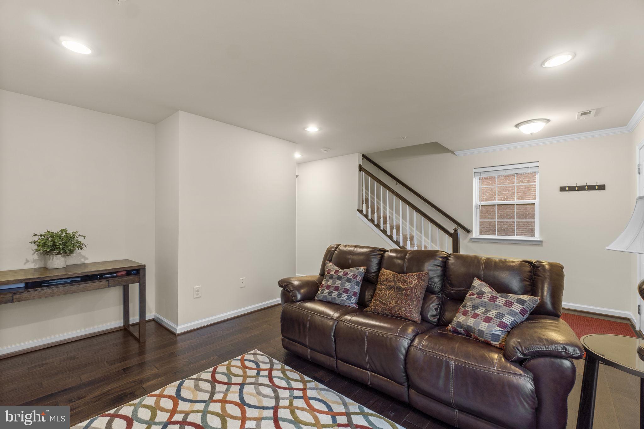 BLUE STREAM - Residential