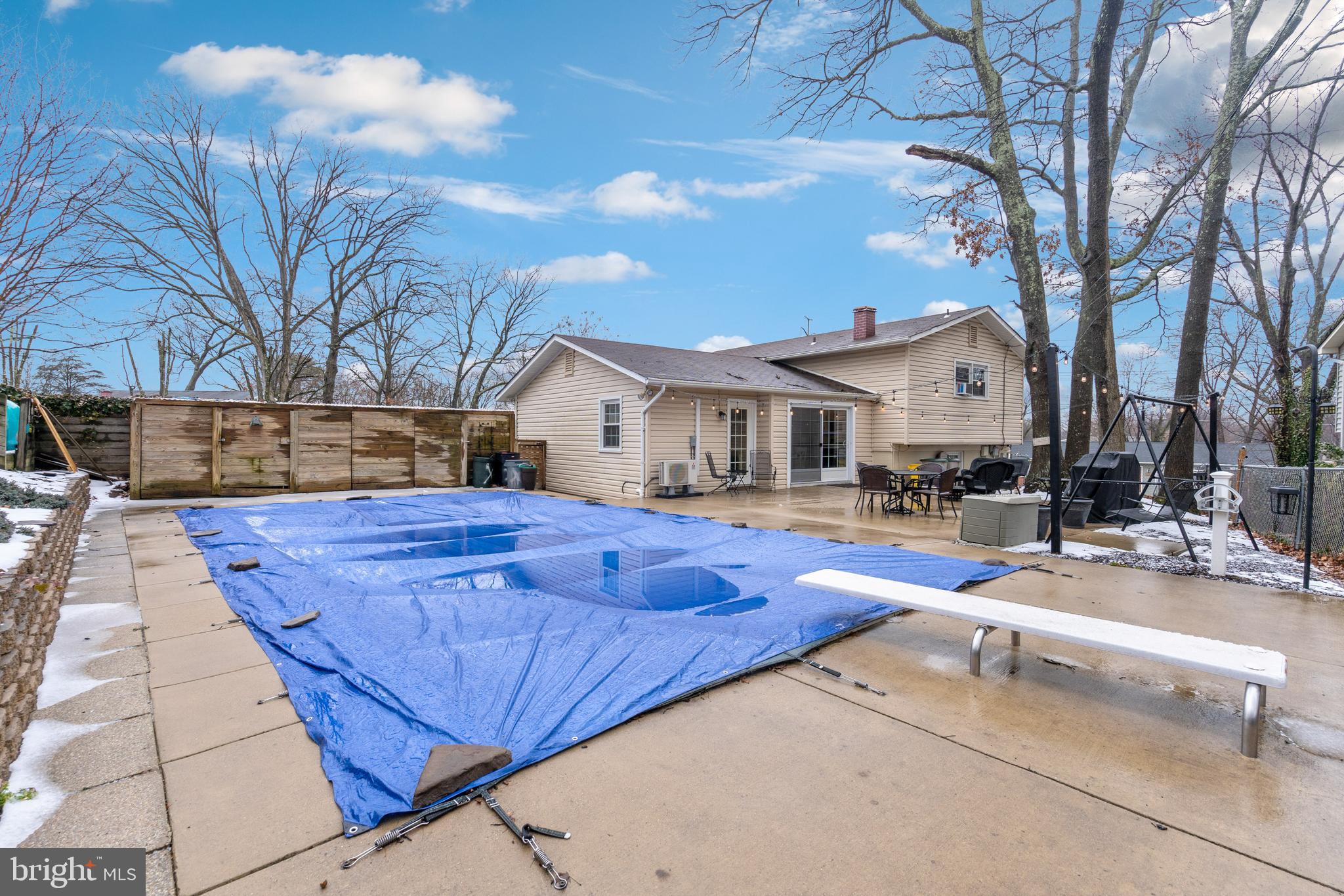 MAPLE RIDGE - Residential