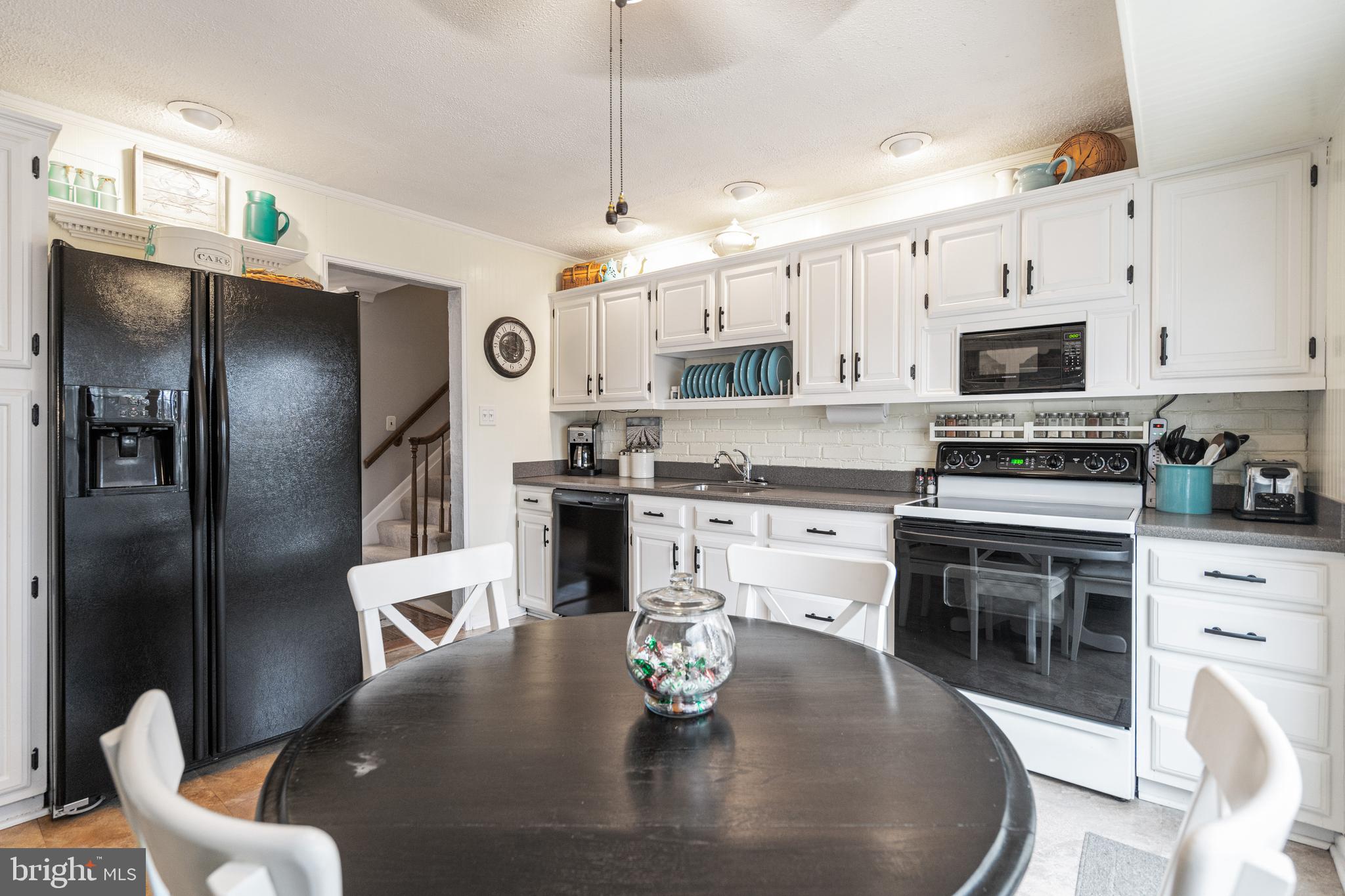 MAPLE RIDGE - Residential