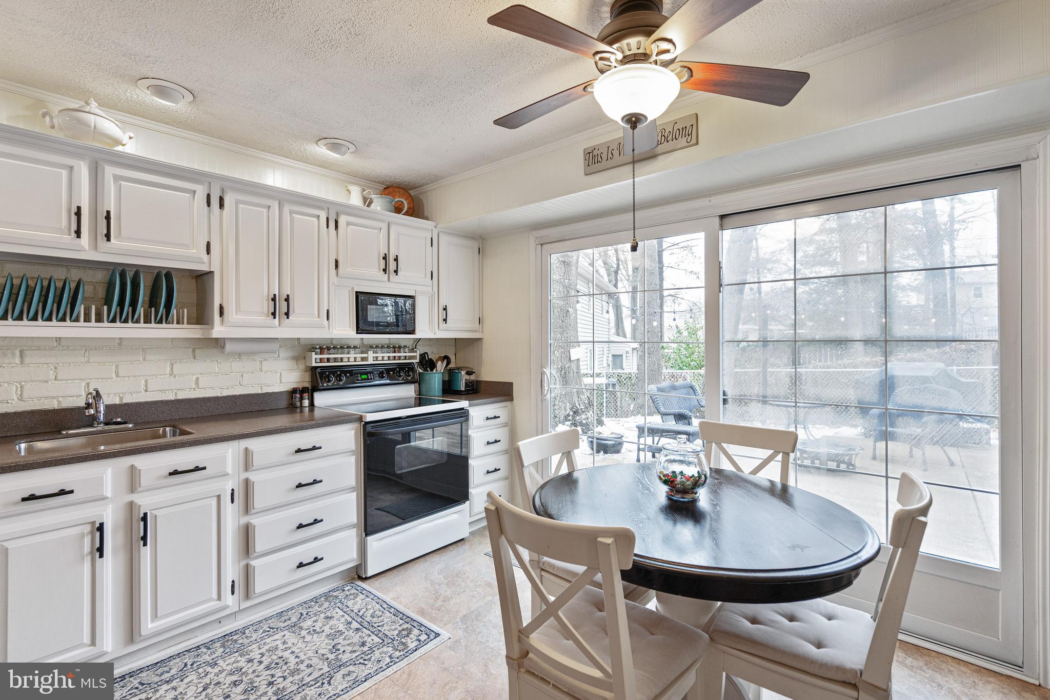 MAPLE RIDGE - Residential