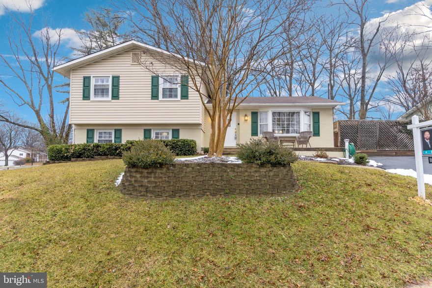 Do not miss this opportunity to see this very charming 5 bed, 2 1/2 bath, well-maintained split level home.  The spacious living room, dining room and kitchen have been freshly painted.  The 2nd floor features the master bedroom with master bath, 3 additional bedrooms, & 2nd floor full bath.  The lower level includes a cozy family room, 5th bedroom, and bonus powder room.  Enjoy your evenings entertaining or relaxing in the fully fenced rear yard complete with in-ground pool and patio!  The oversized driveway comfortably accommodates 3+ vehicles for parking.  Do NOT hesitate to view this home!!