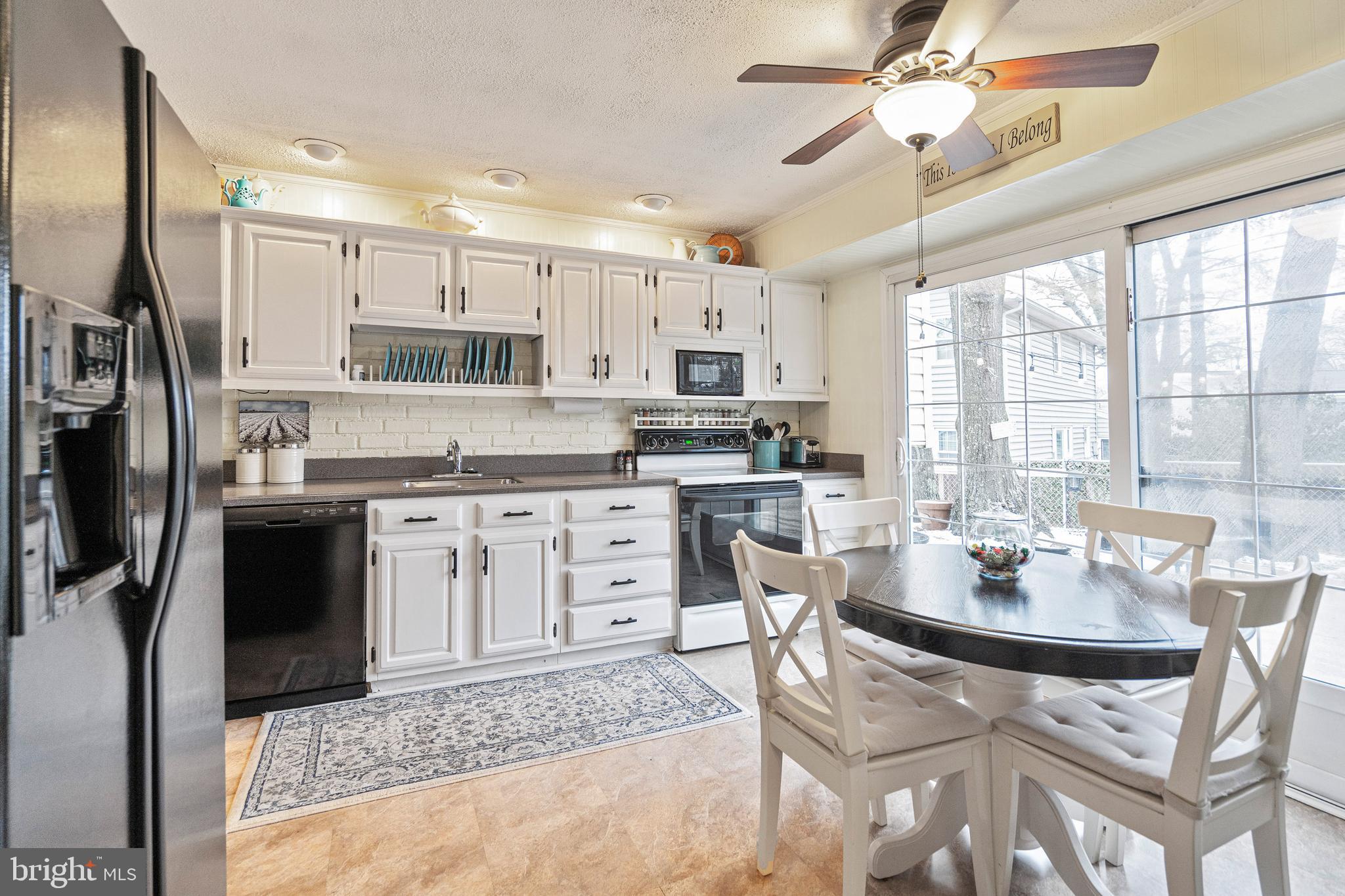 MAPLE RIDGE - Residential