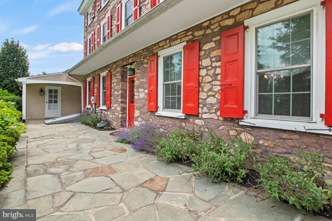 GREYSTONE - Residential