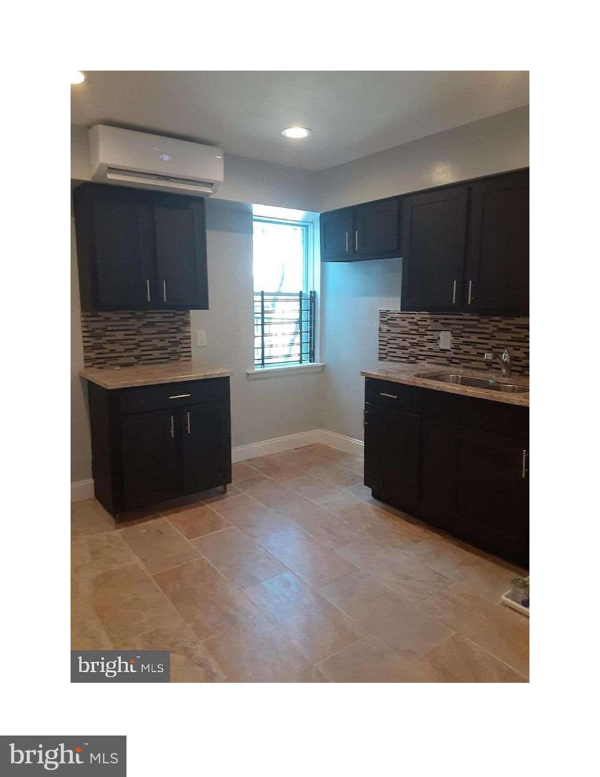 UNION SQUARE - Residential Lease