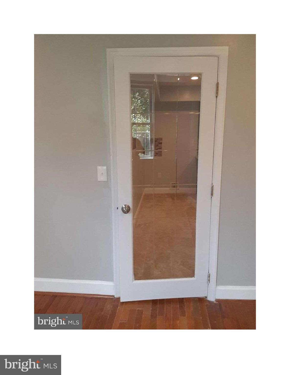 UNION SQUARE - Residential Lease