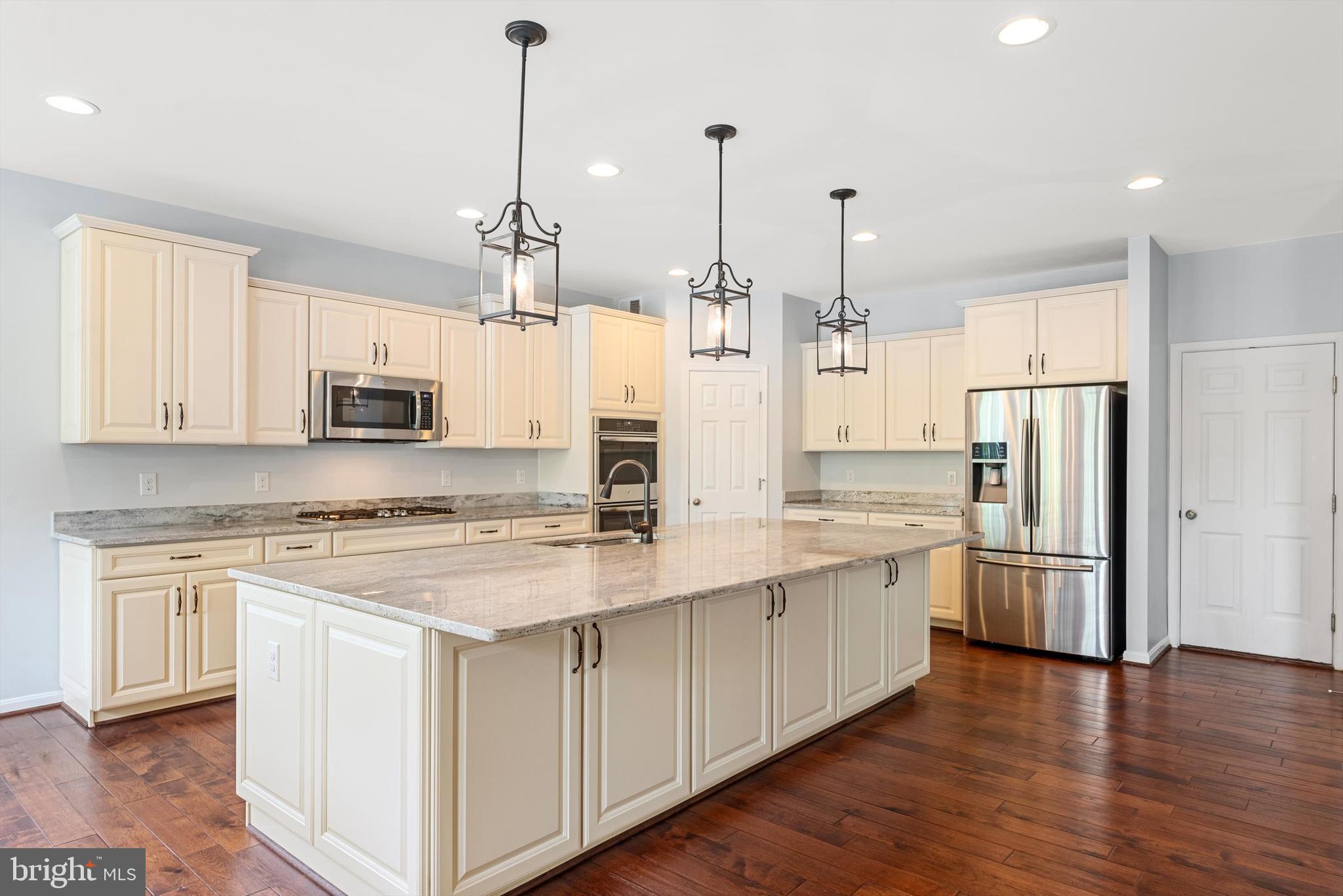 CANTER ESTATES - Residential