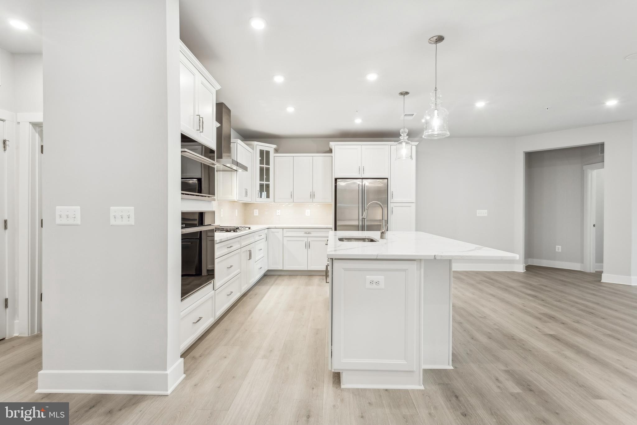 FOUR SEASONS AT KENT ISLAND - Residential