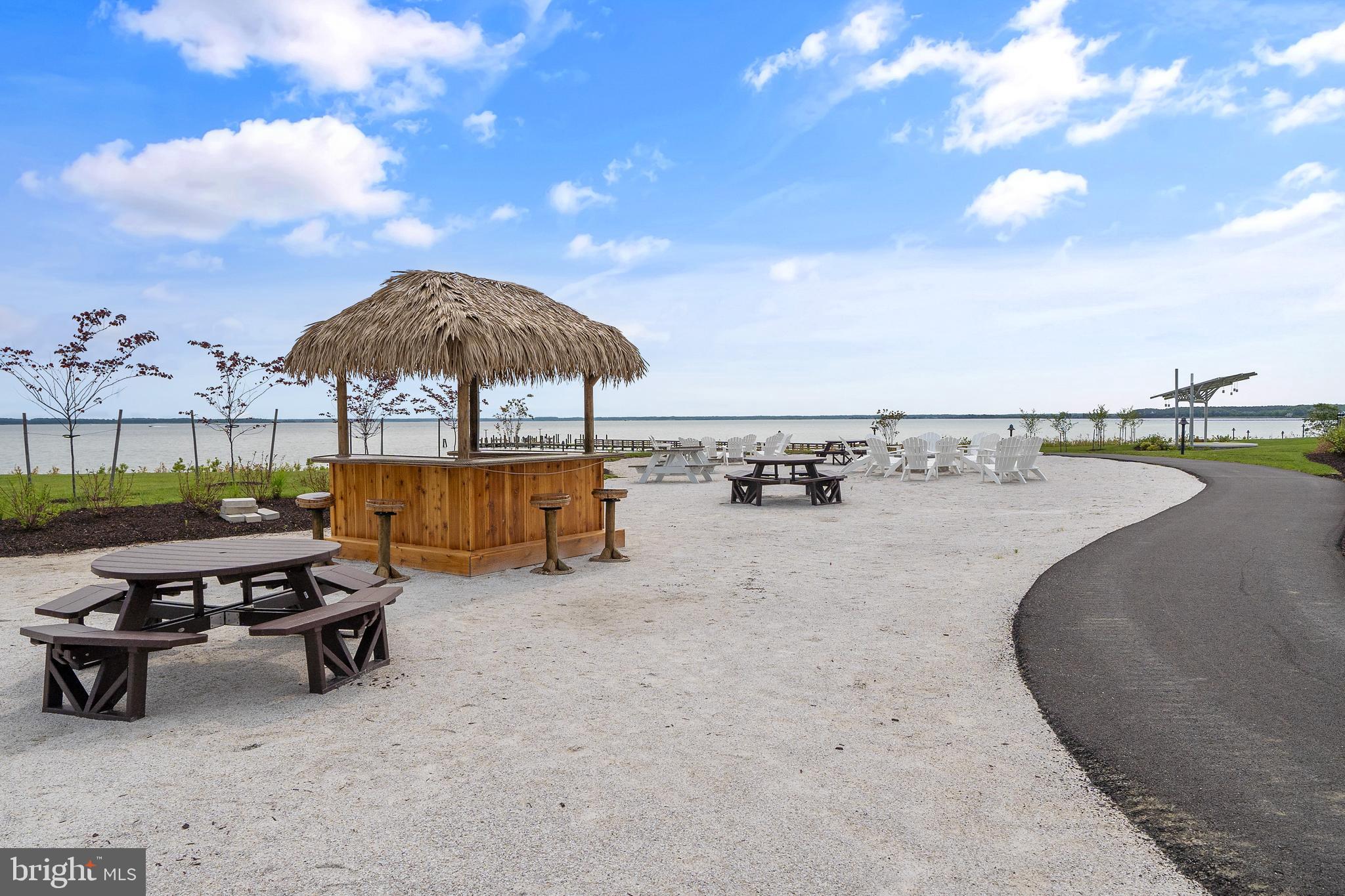 FOUR SEASONS AT KENT ISLAND - Residential