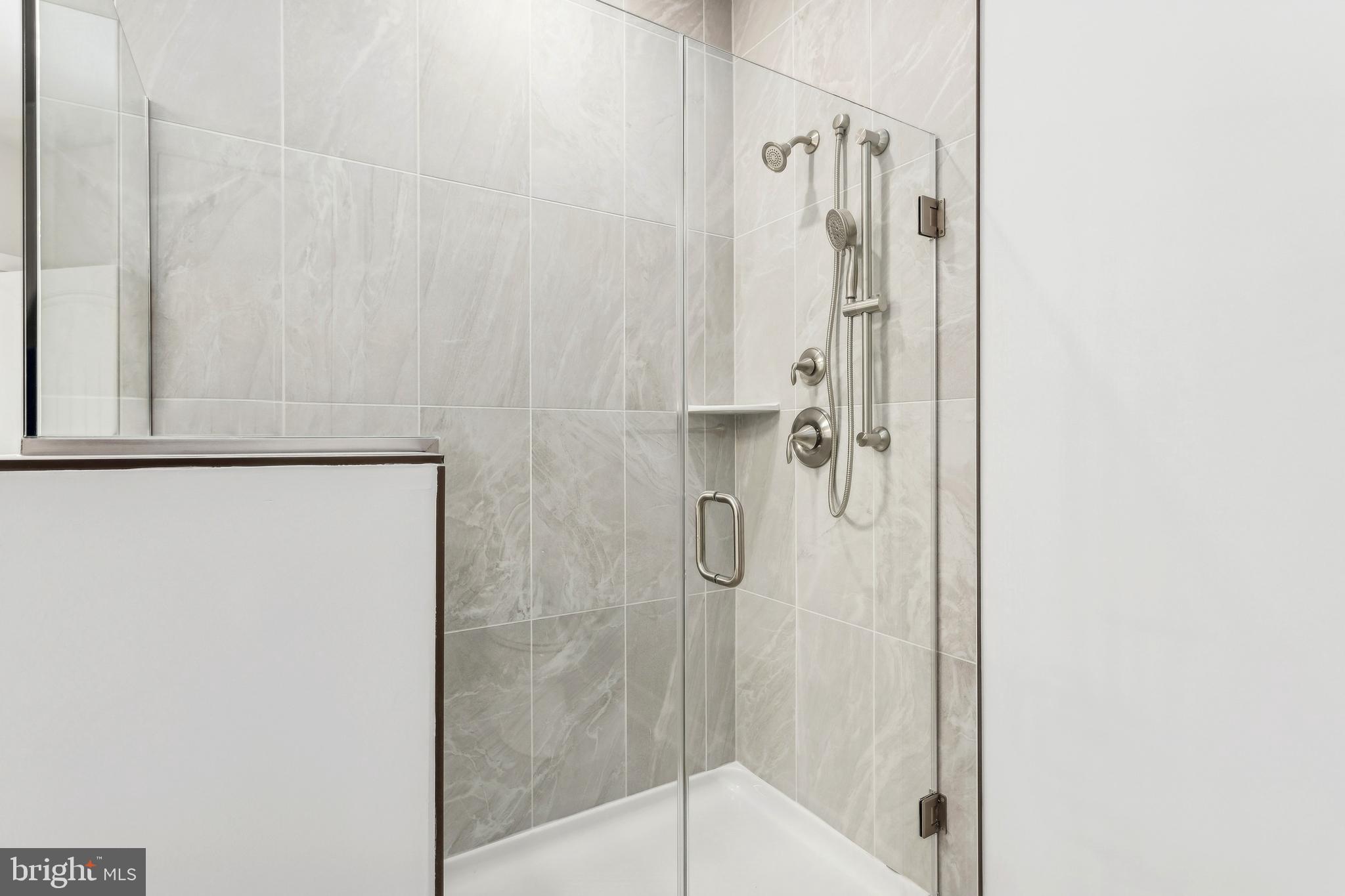 FOUR SEASONS AT KENT ISLAND - Residential