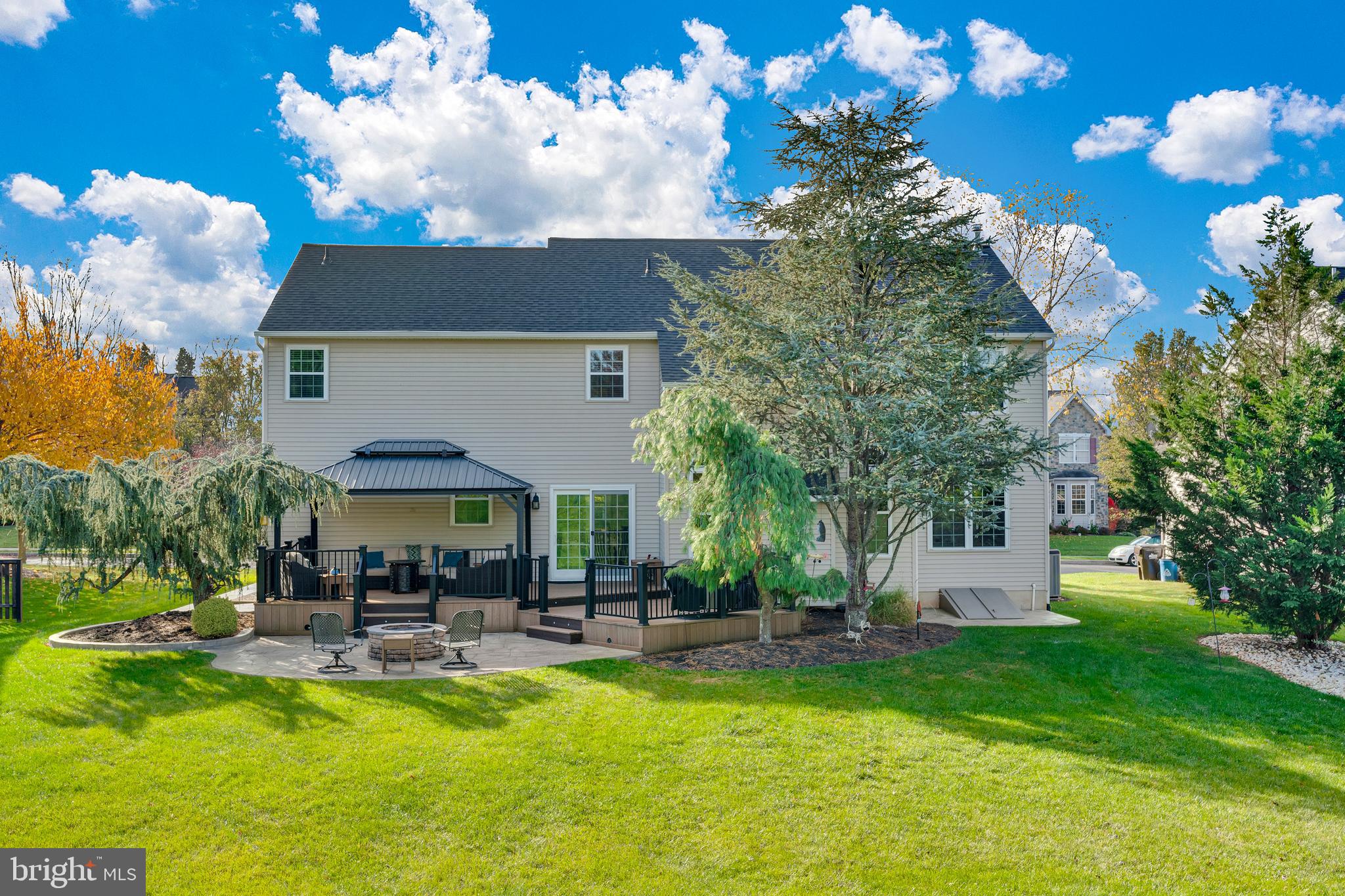 FAIRCREST ESTATES - Residential