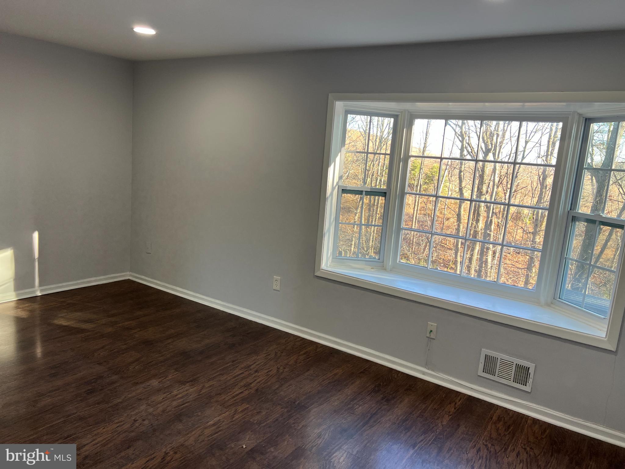 DALE CITY - Residential Lease