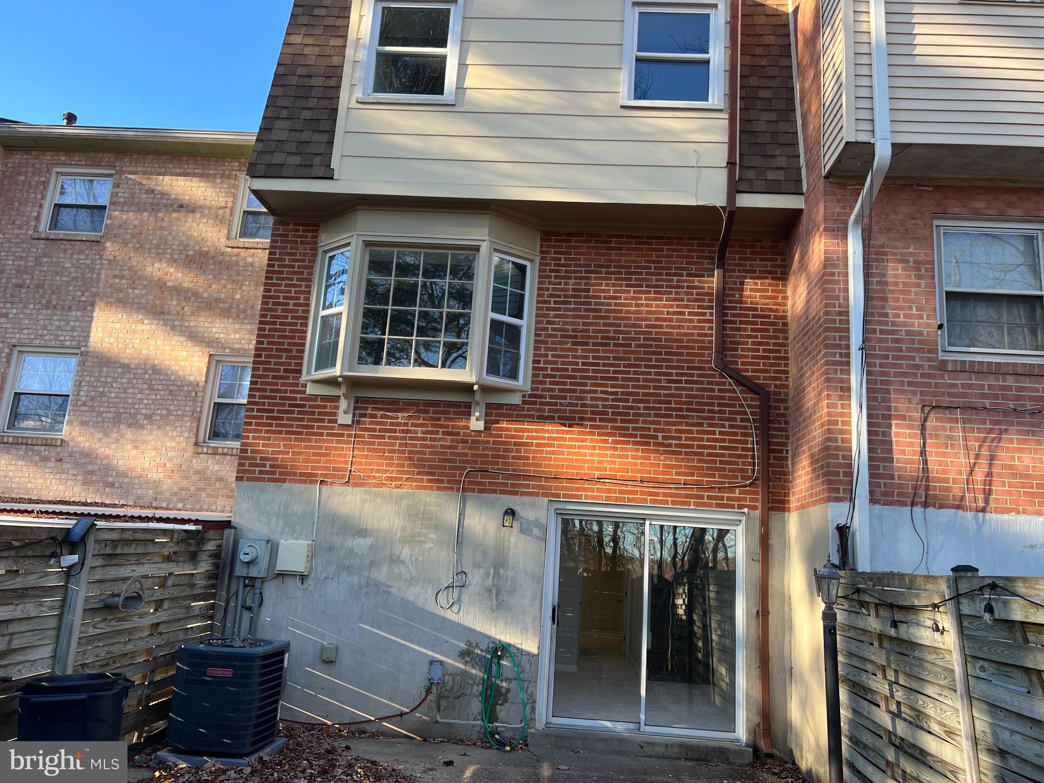 DALE CITY - Residential Lease