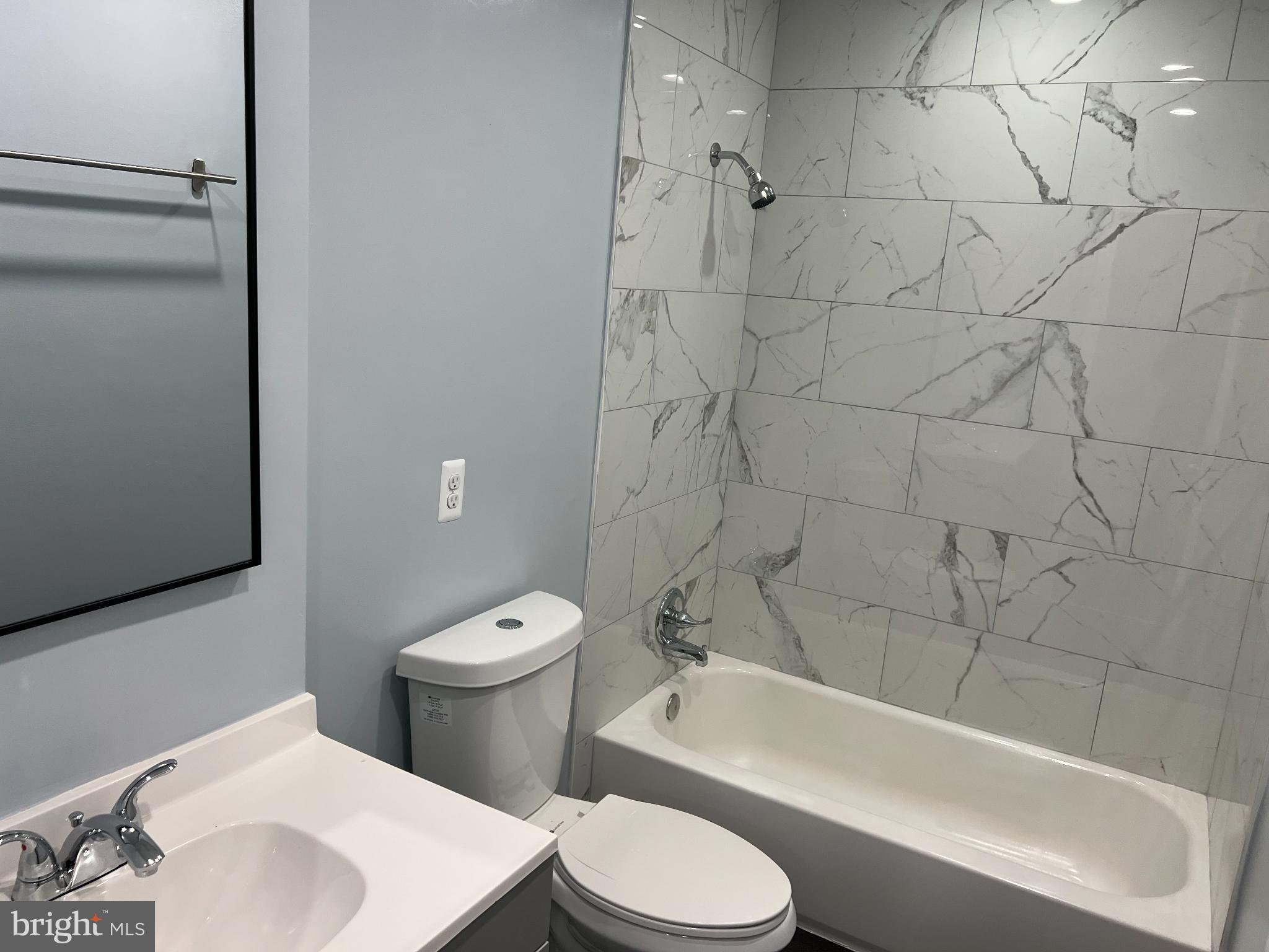 DALE CITY - Residential Lease