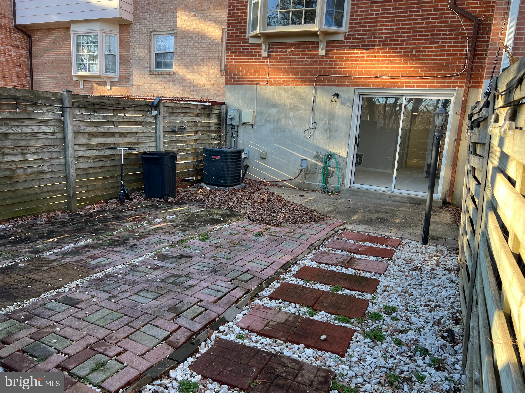 DALE CITY - Residential Lease