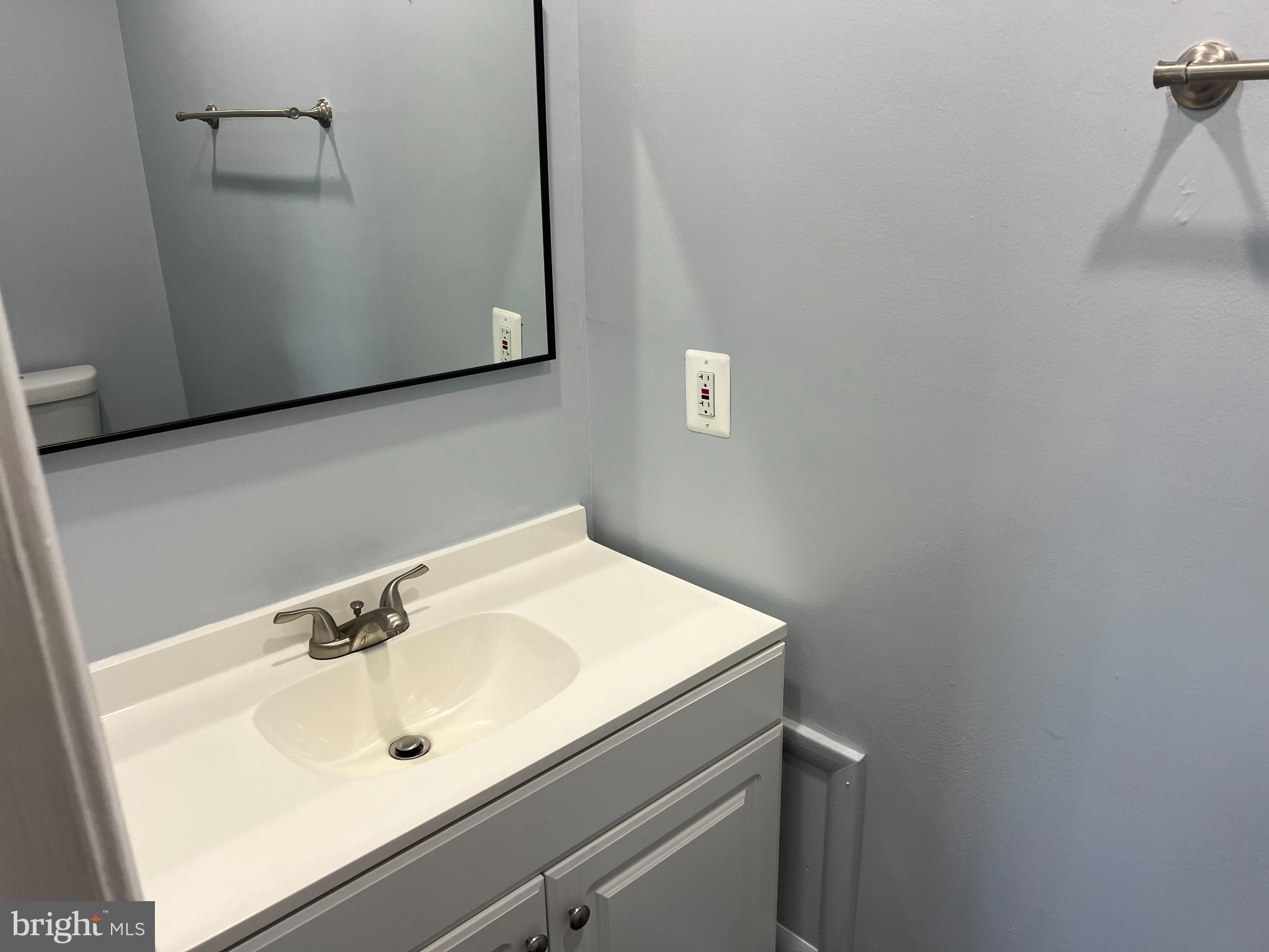 DALE CITY - Residential Lease