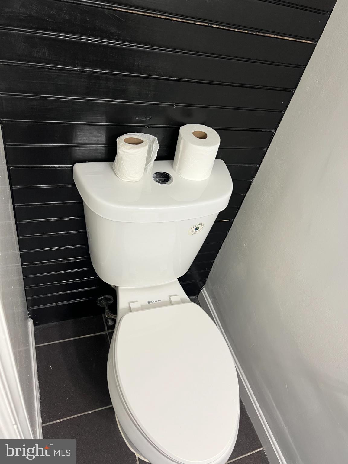 DALE CITY - Residential Lease