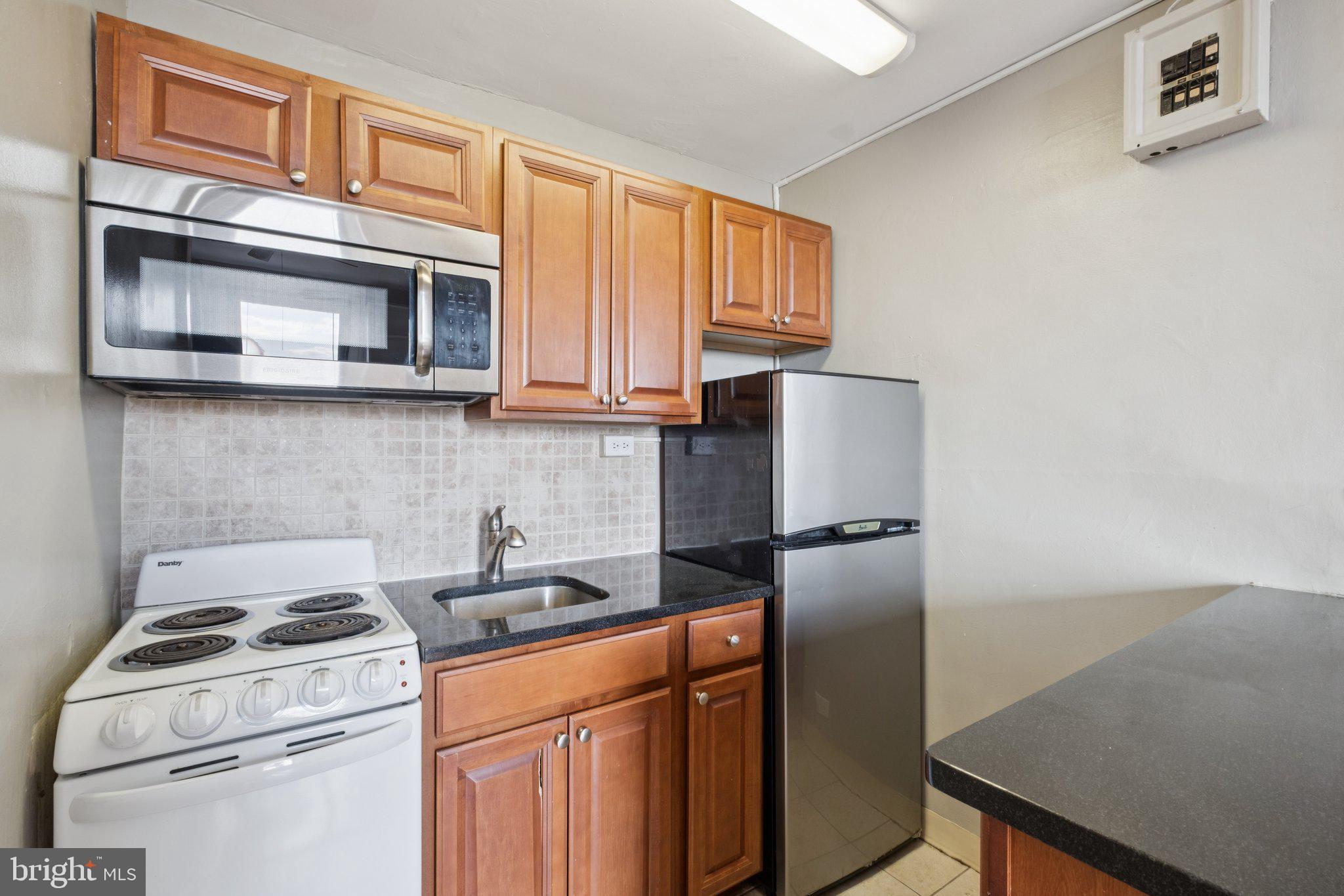 RITTENHOUSE SQUARE - Residential Lease