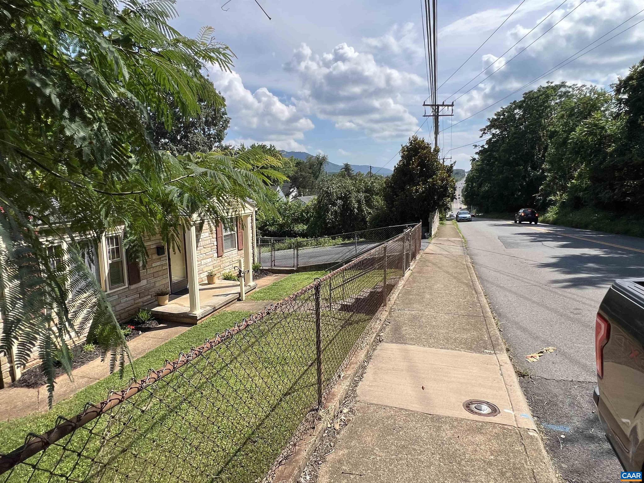 BELMONT - Residential