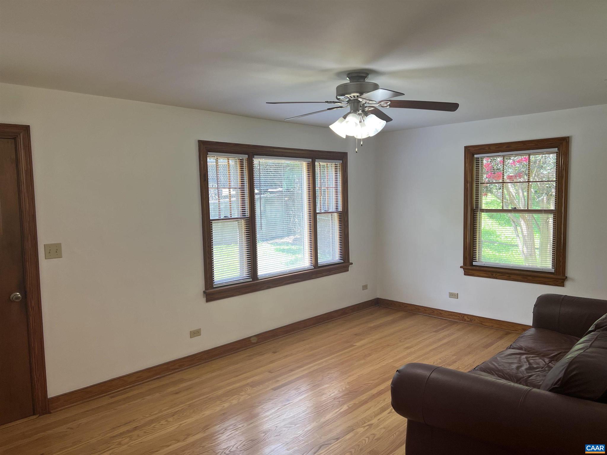 BELMONT - Residential