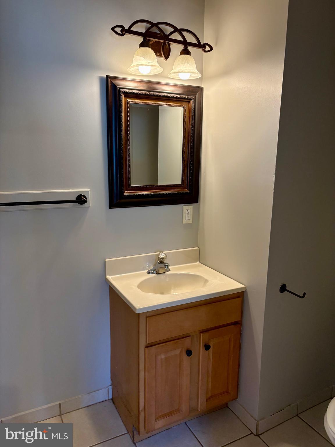 CONSHOHOCKEN - Residential Lease