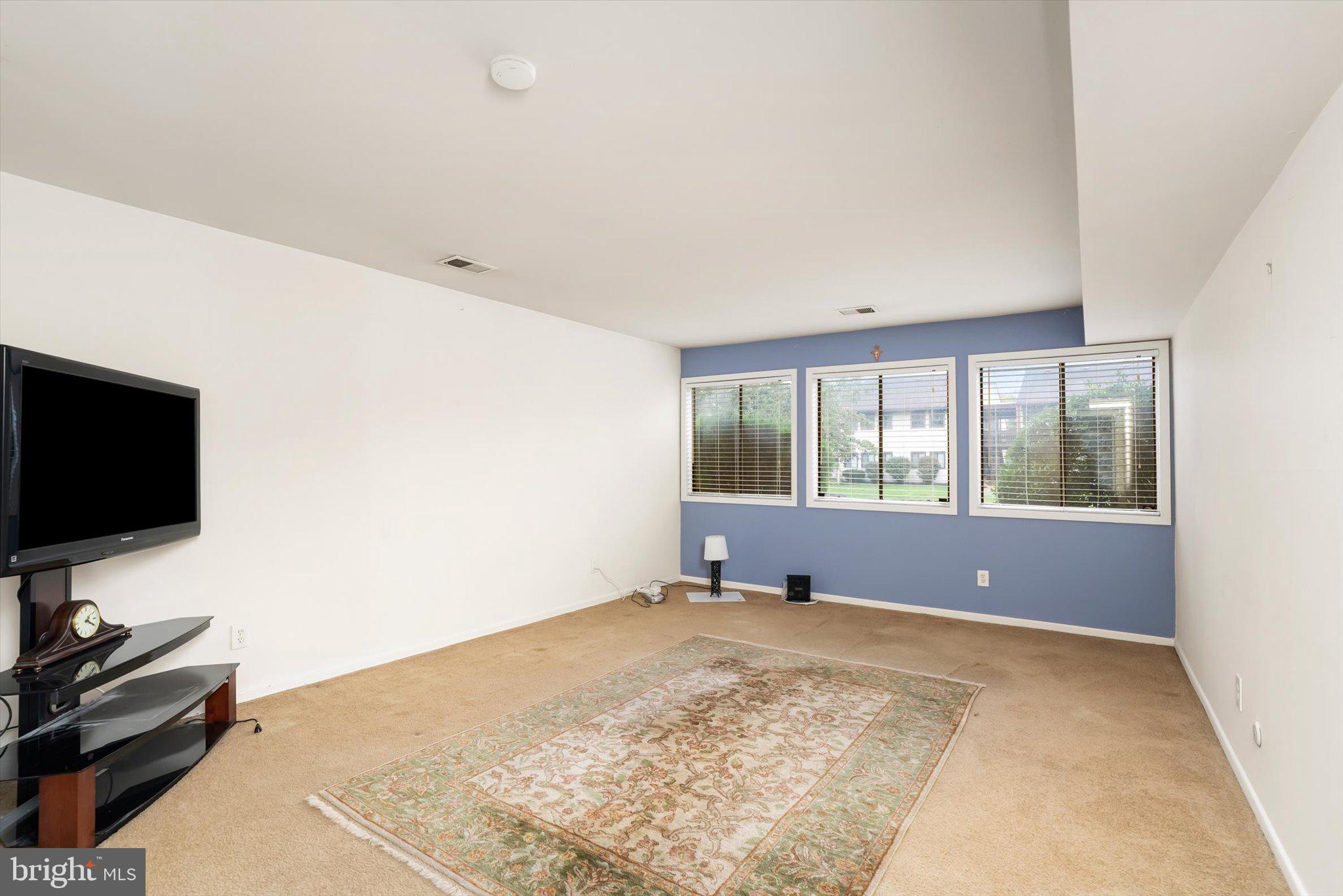G 17 AVON DRIVE