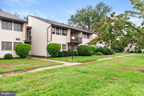 G17 AVON DR, EAST WINDSOR, NJ 08520 - Image 095a16c39e6fa8ffbbbeab67f99d81bd/2271128147