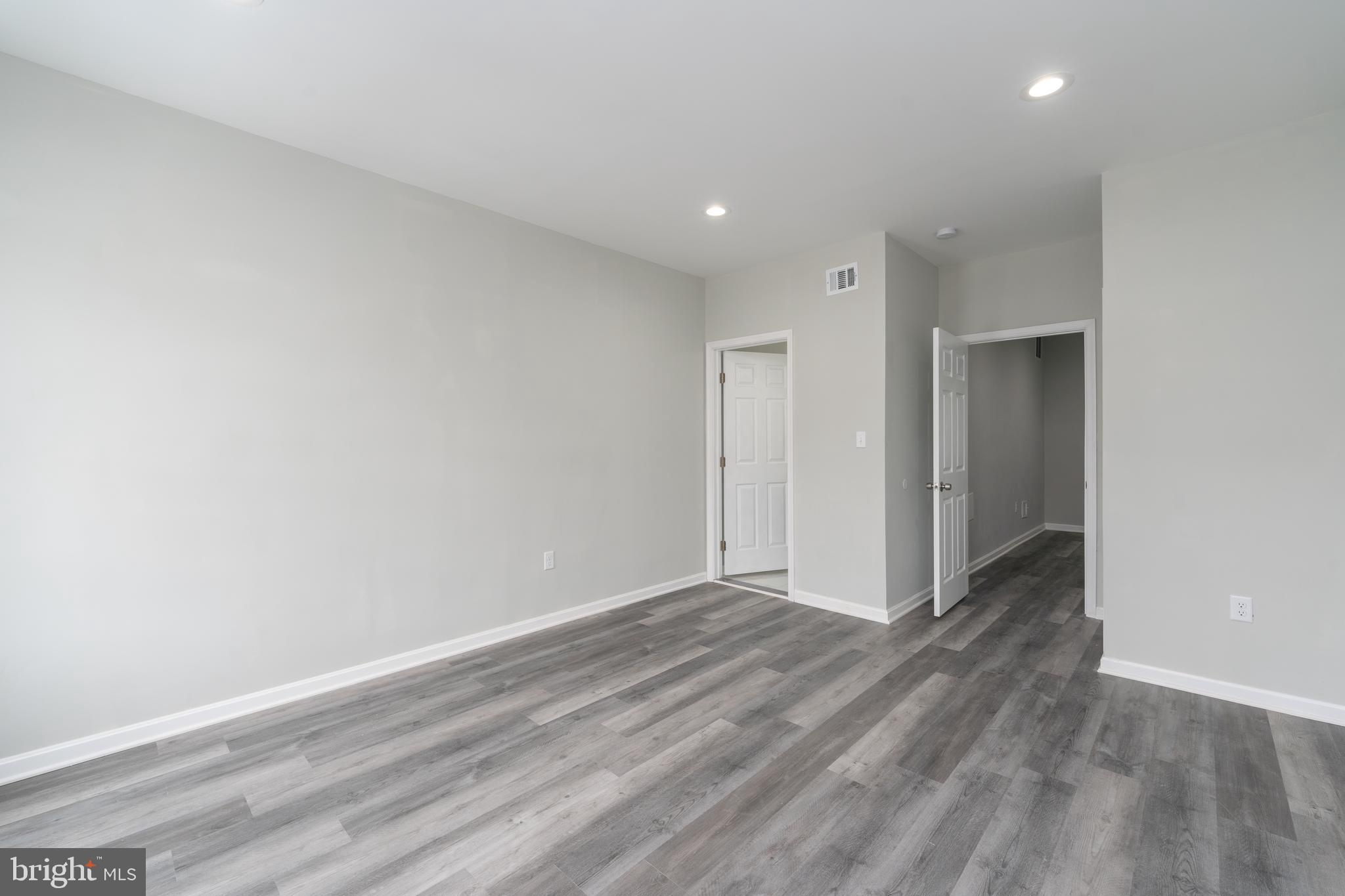BROADWAY EAST - Residential