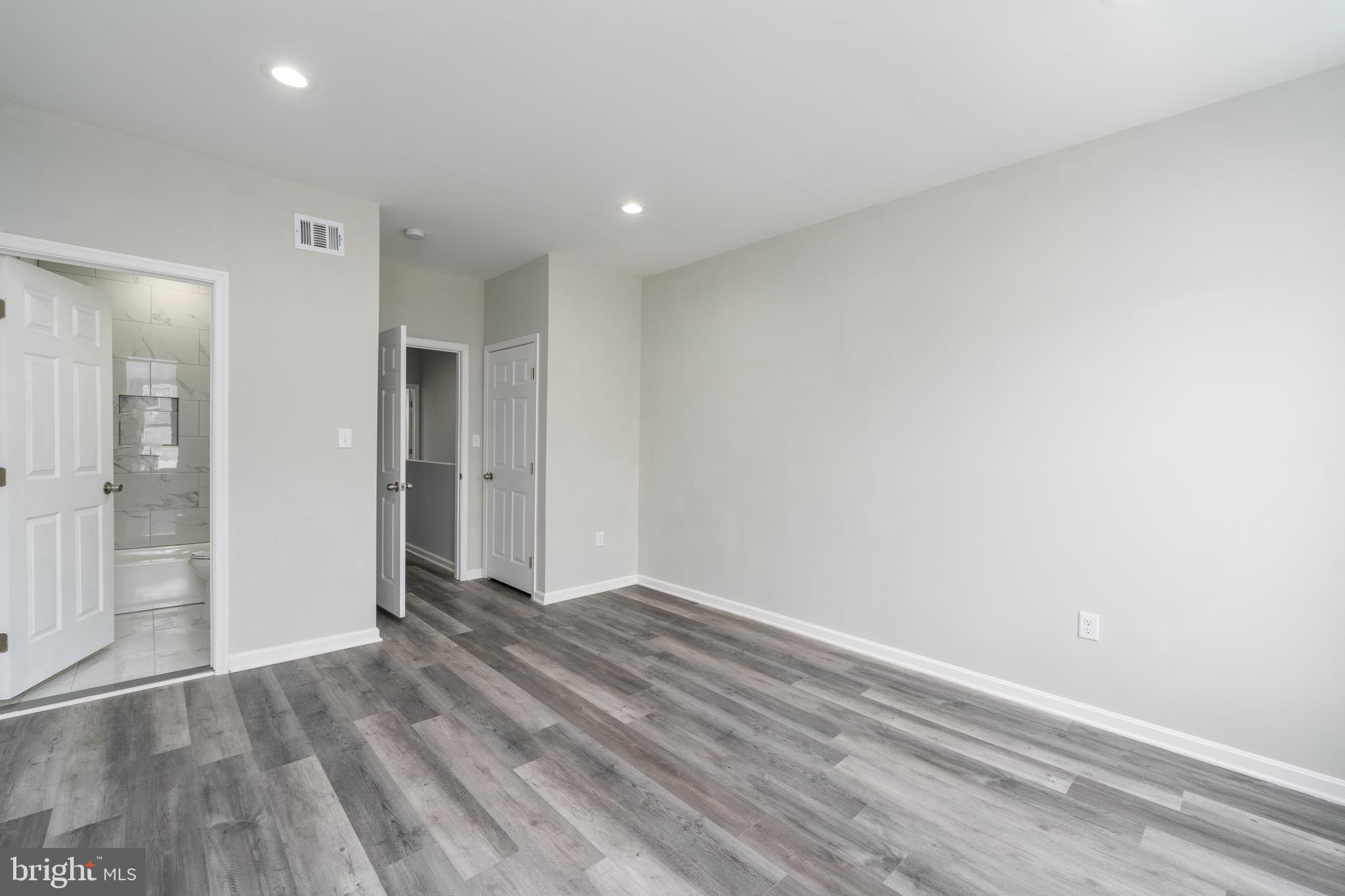 BROADWAY EAST - Residential