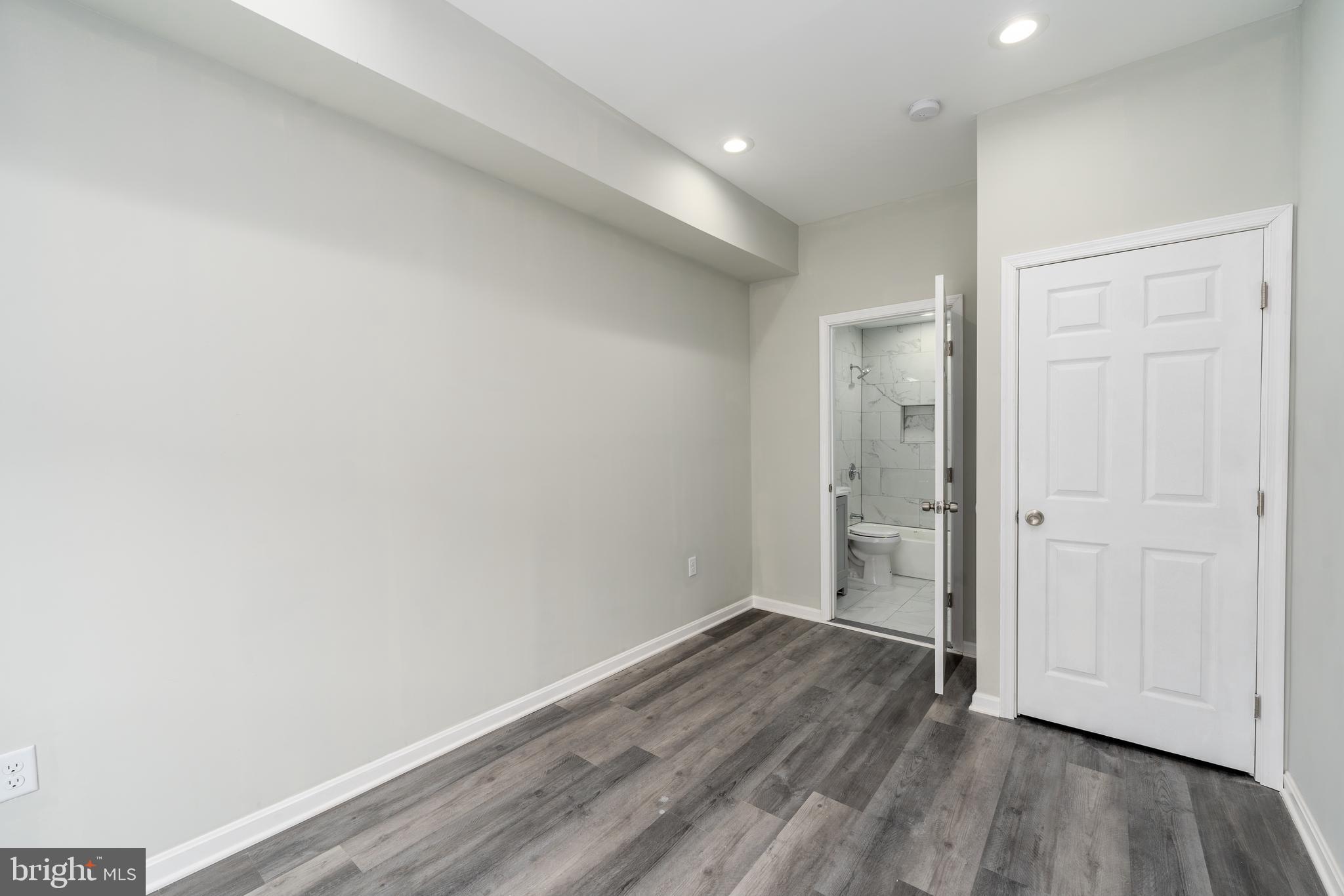 BROADWAY EAST - Residential
