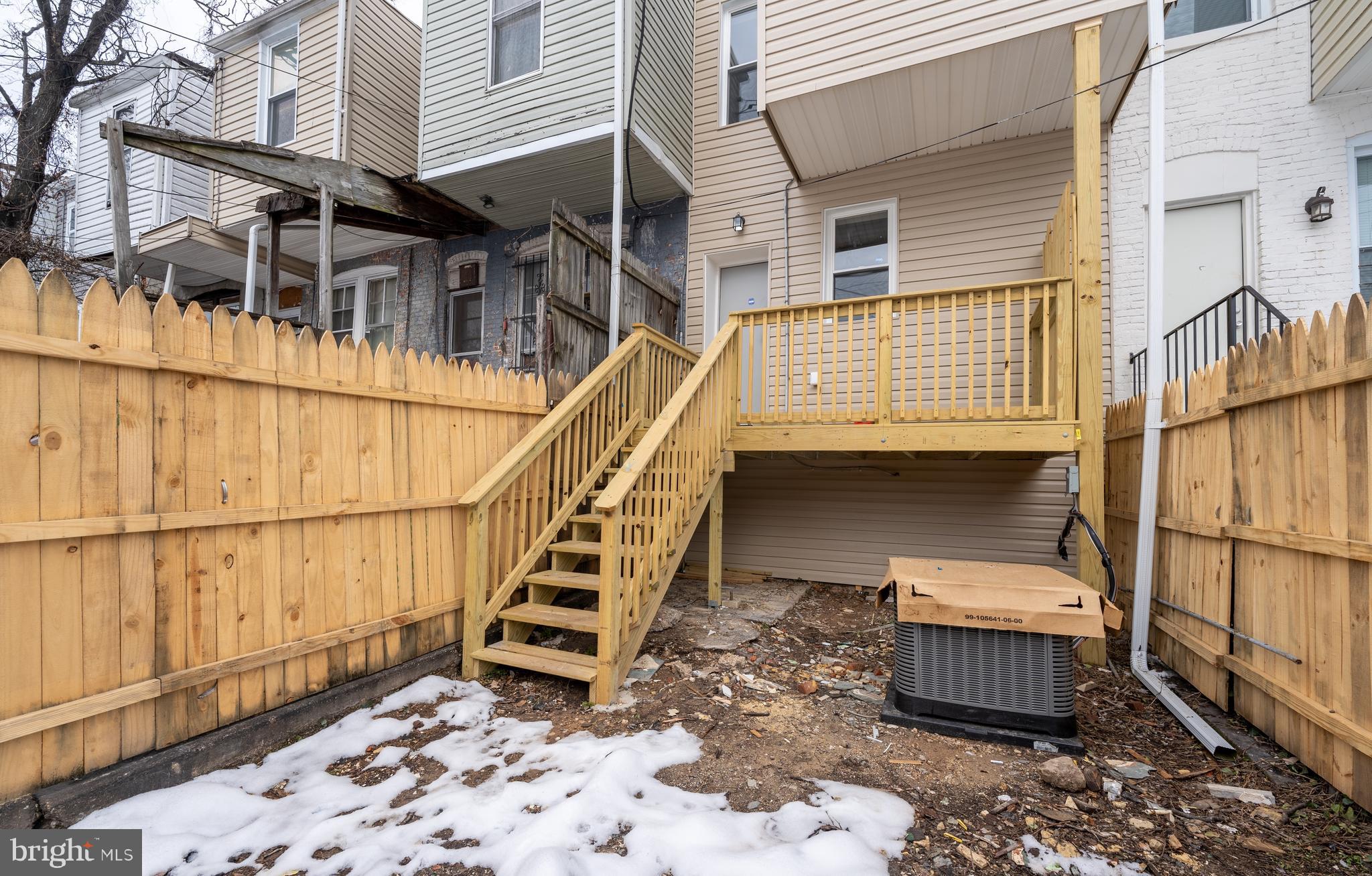 BROADWAY EAST - Residential