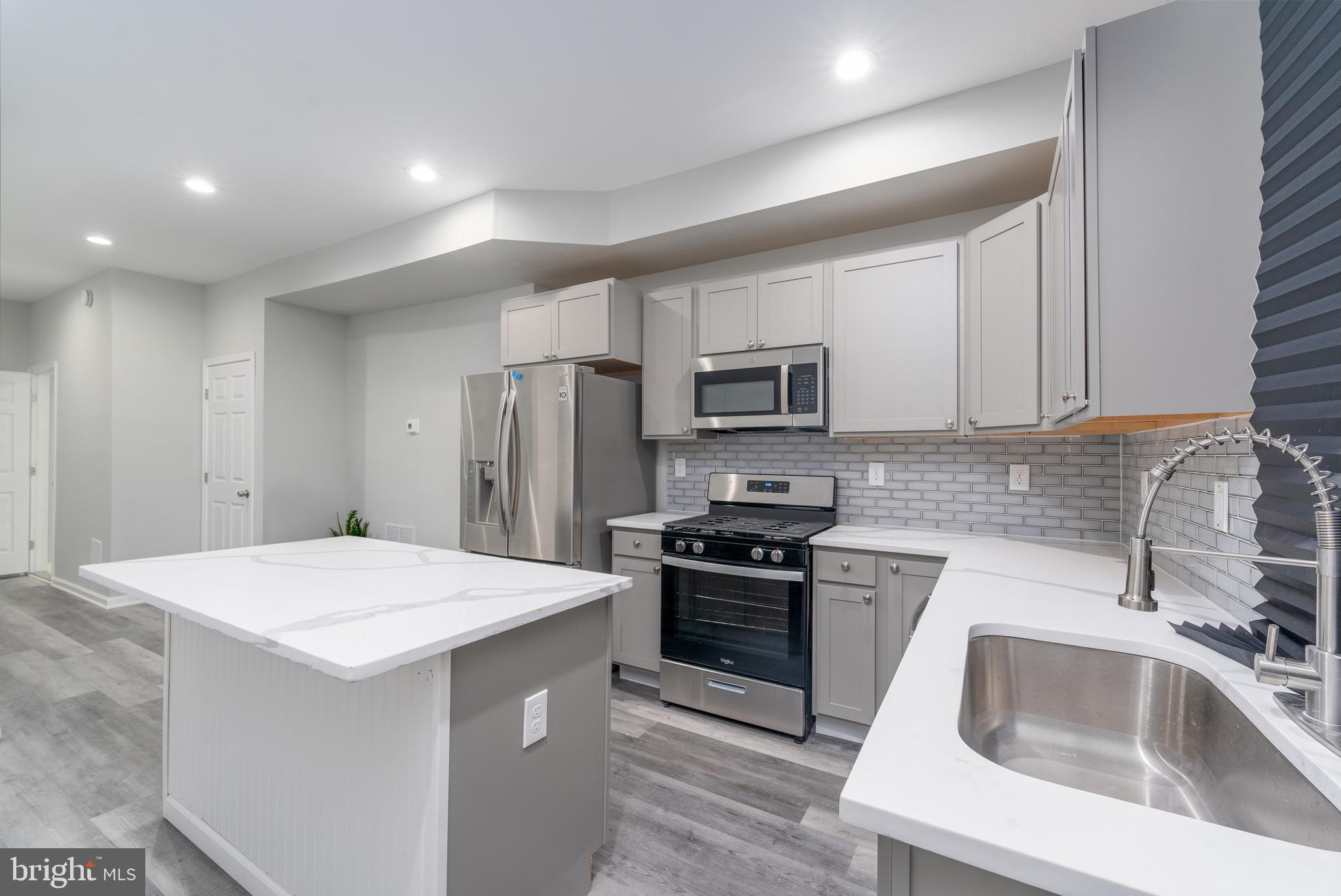 BROADWAY EAST - Residential