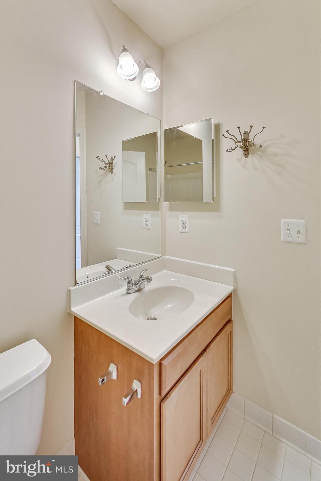 ROCK CREEK WOODS - Residential Lease