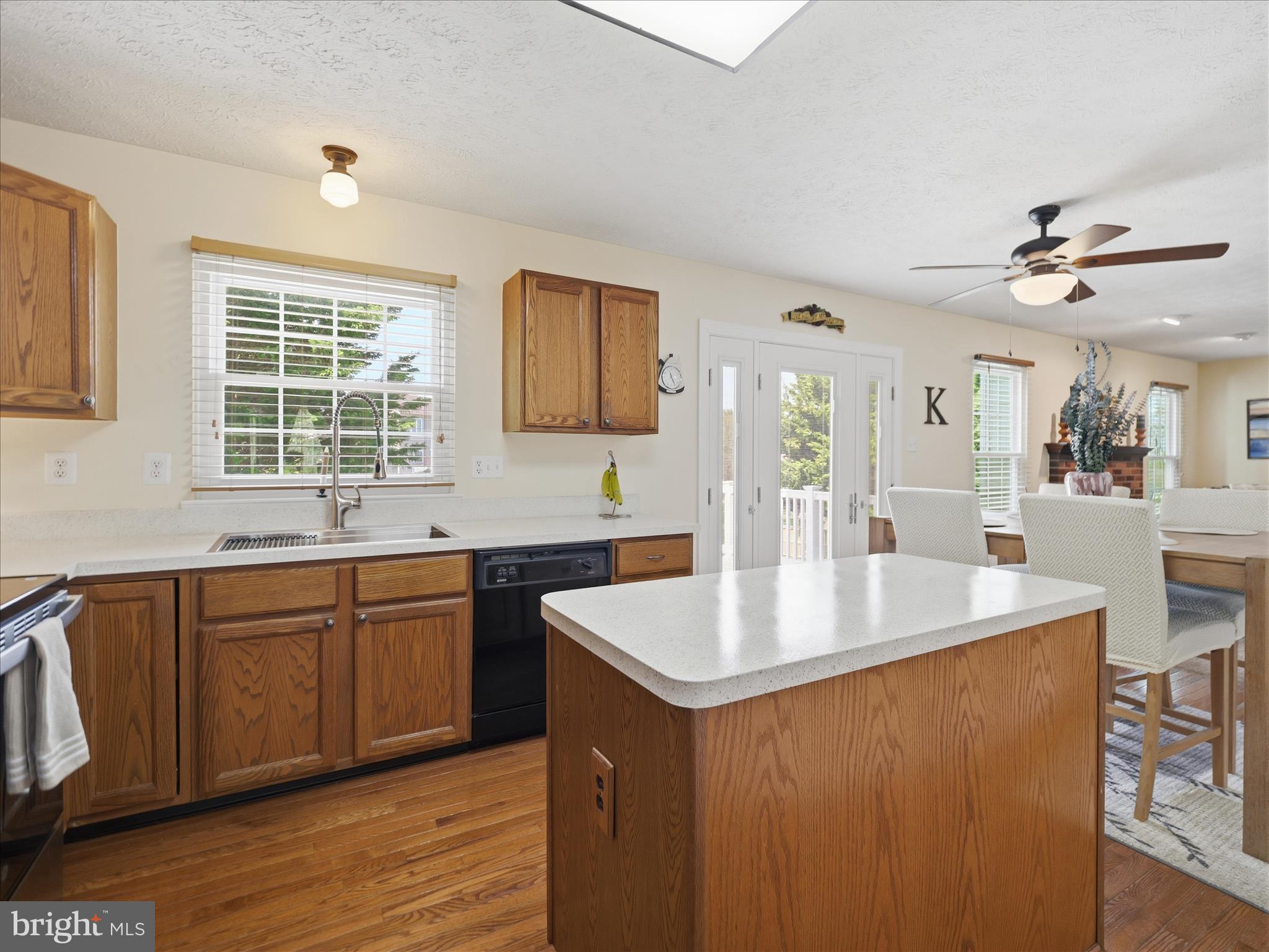 CRESTVIEW - Residential